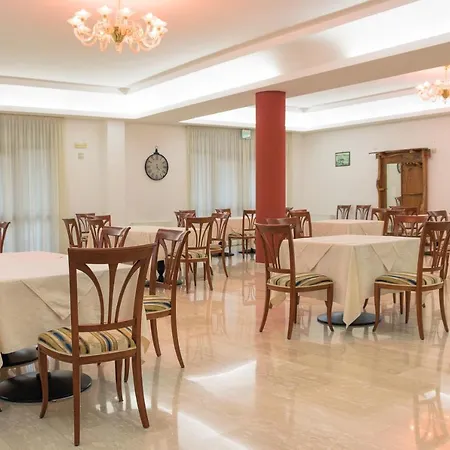 Ruggiero Park 3*