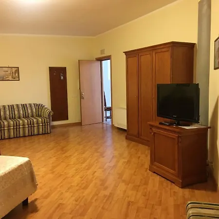 Ruggiero Park 3* ואלו דלה לוקניה